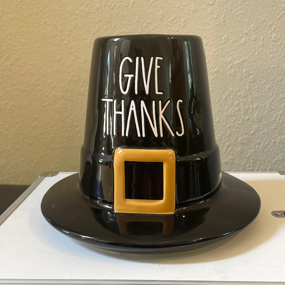 Rae Dunn GIVE THANKS Pilgrim Hat